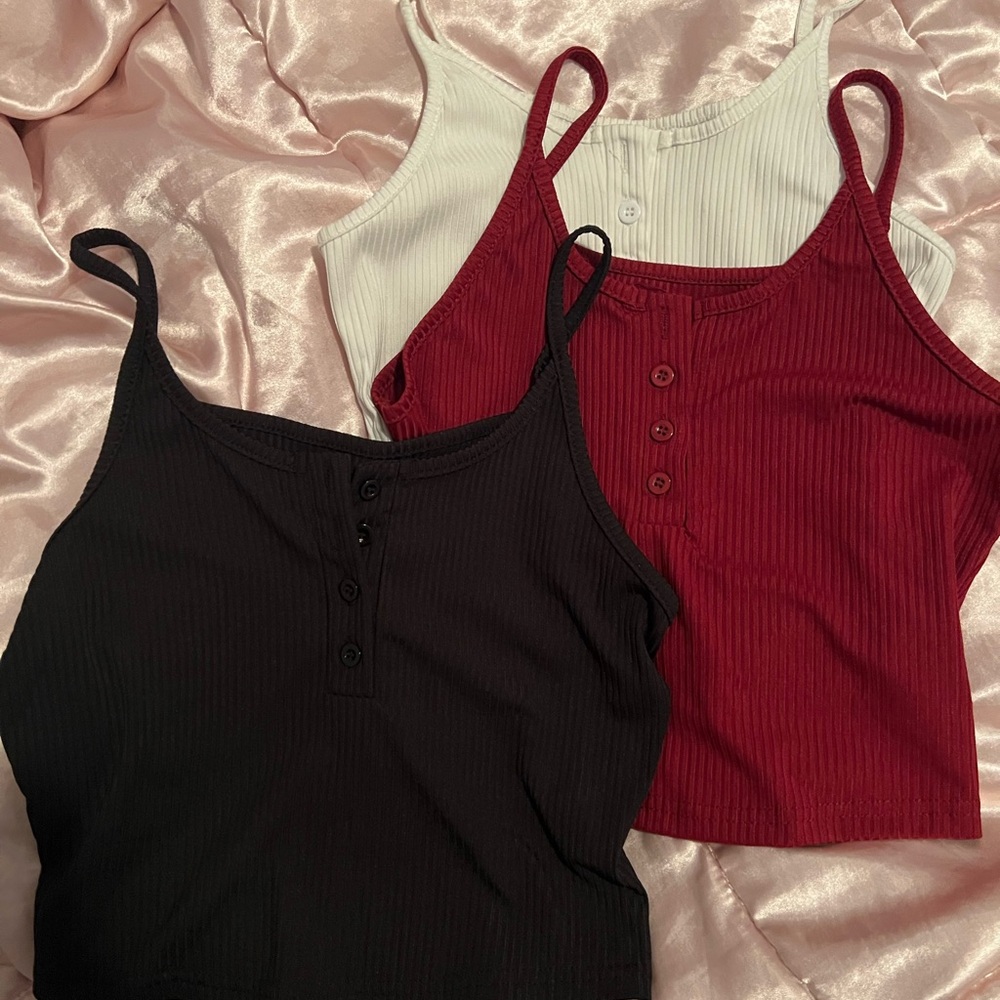 Tank-top crop tops